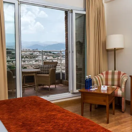 فندق ليوناردو غراندا 4*