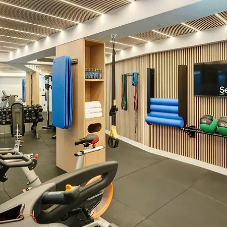 ホテル Sercotel Hmo Martina 4*