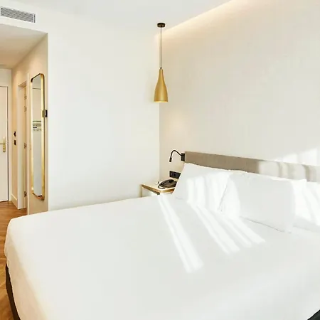 ホテル Sercotel Hmo Martina グラナダ