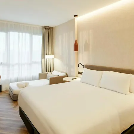 ホテル Sercotel Hmo Martina 4*
