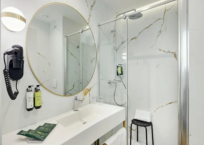 מלון Sercotel Hmo Martina 4*