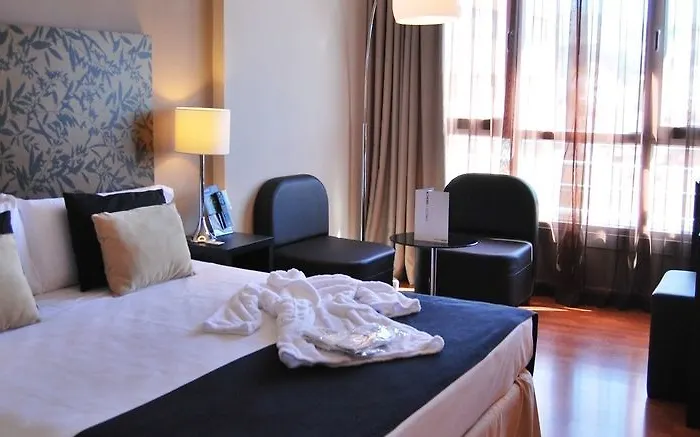 Sercotel Hmo Martina מלון