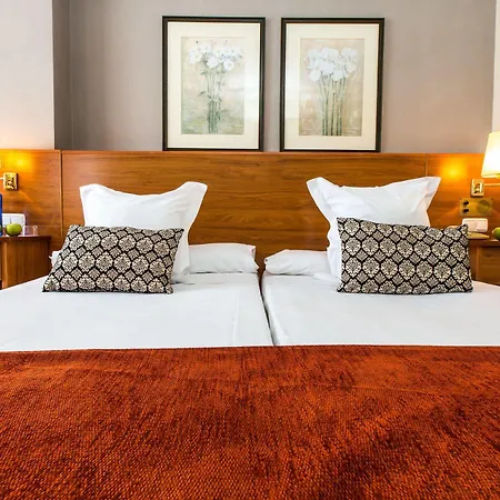 Leonardo Hotel Granada